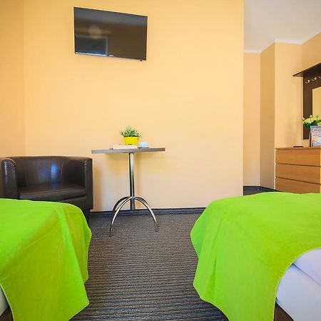 Glow Hostel Wrocław Extérieur photo