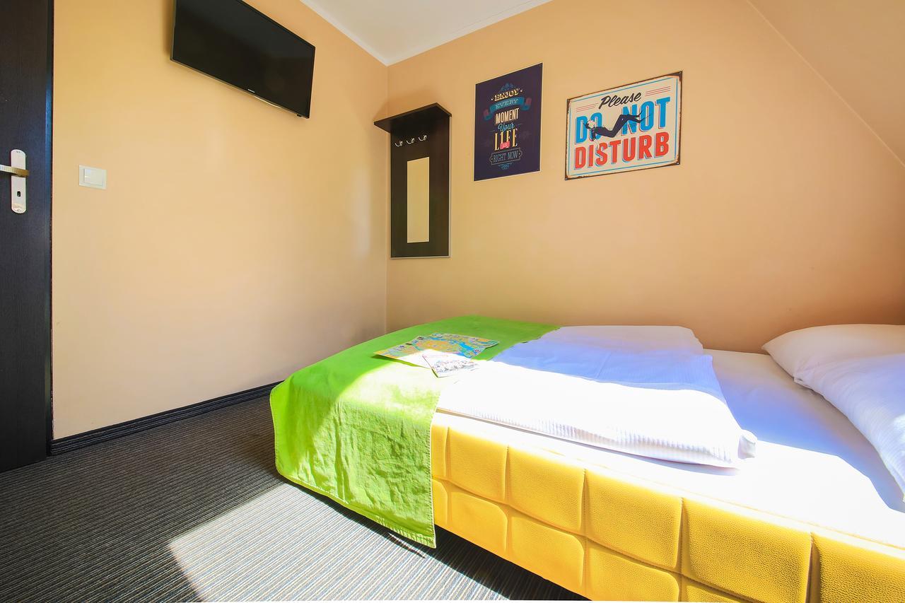 Glow Hostel Wrocław Extérieur photo