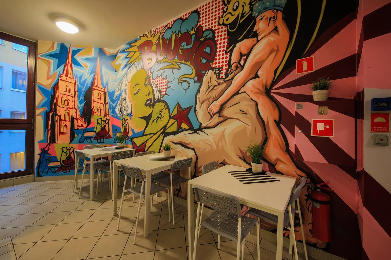 Glow Hostel Wrocław Extérieur photo