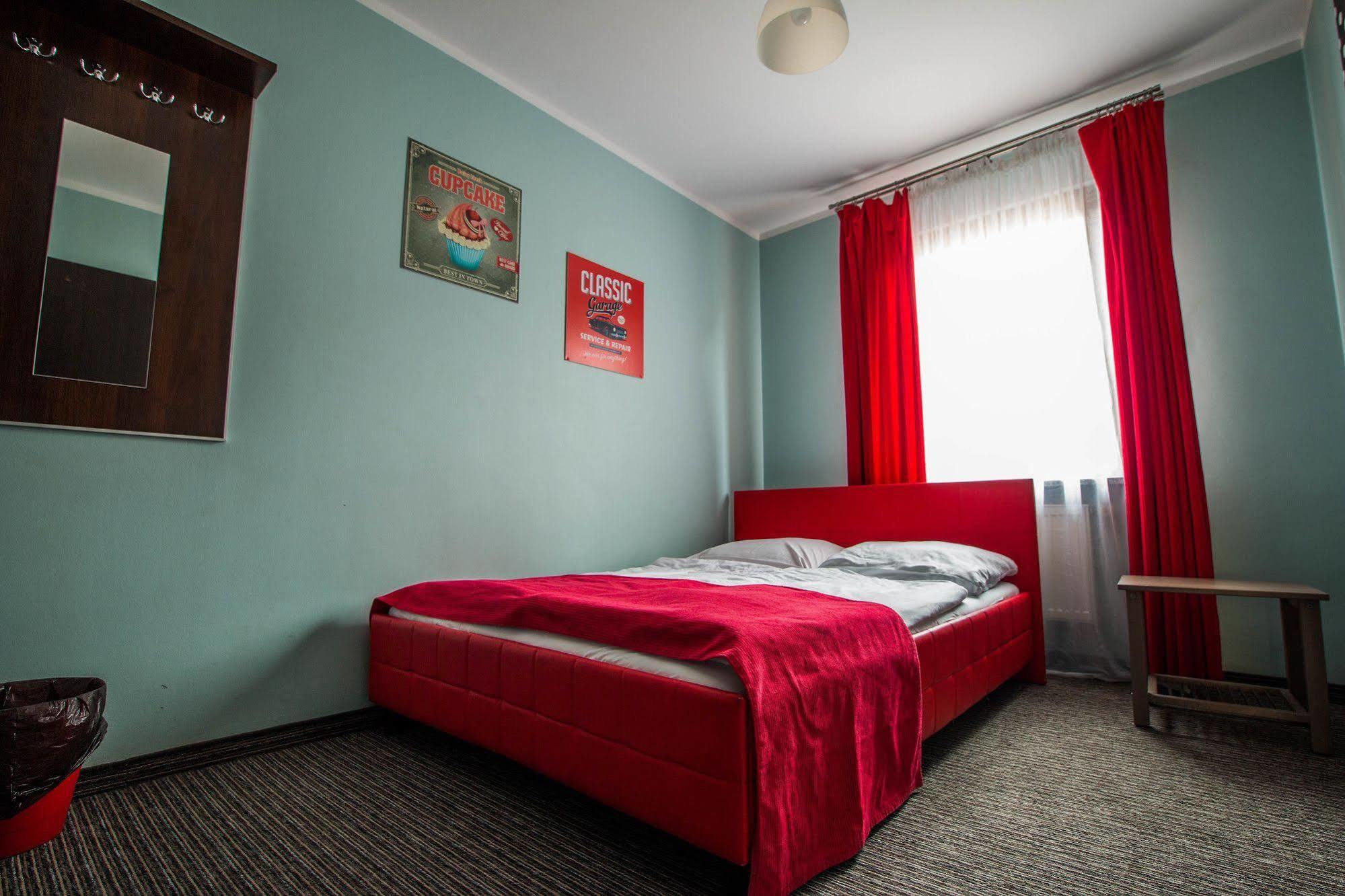 Glow Hostel Wrocław Extérieur photo